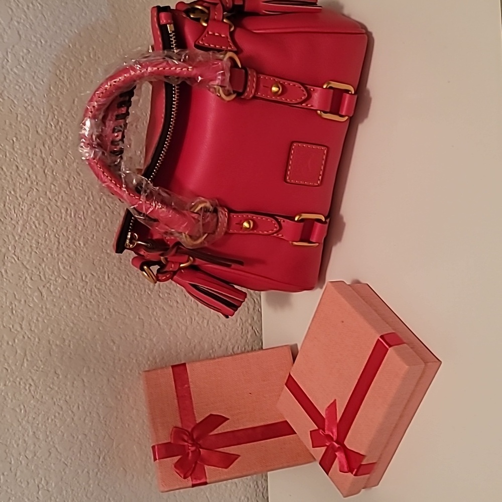 DOONEY AND BOURKE Pink Designer Handbag NWT (BRAND NEW) - Picture 5 of 10